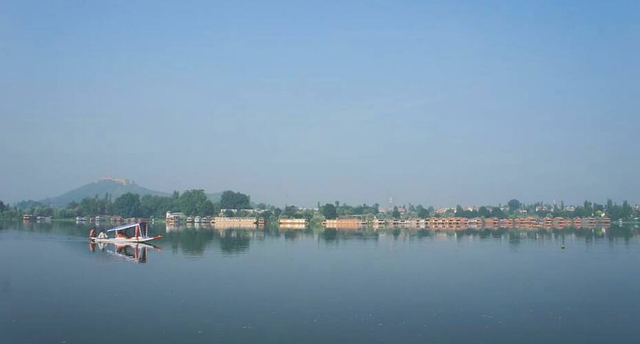 Ritz Houseboat, Srinagar 4